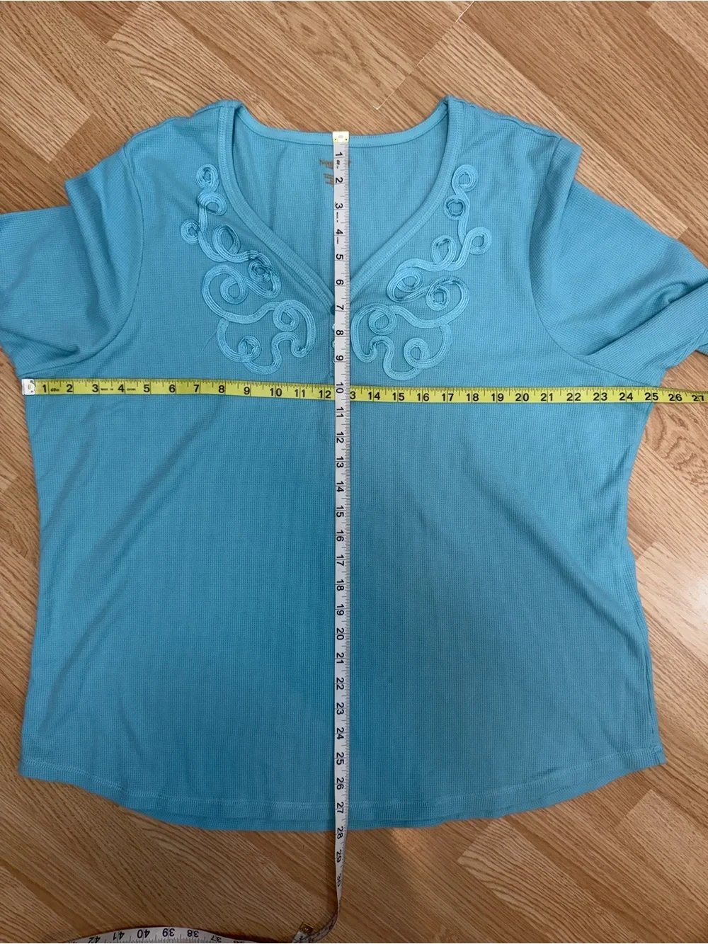 NorthCrest Women’s Plus Aqua Thermal Embroidered Henley Top - Picture 5 of 6